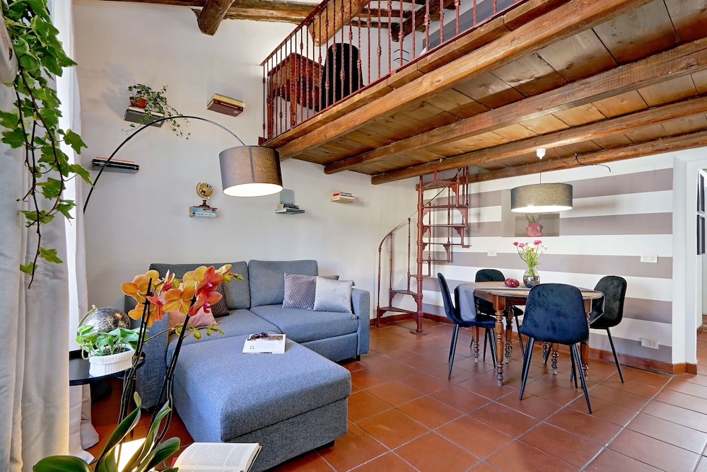 Pellegrino 2 - WR Apartments