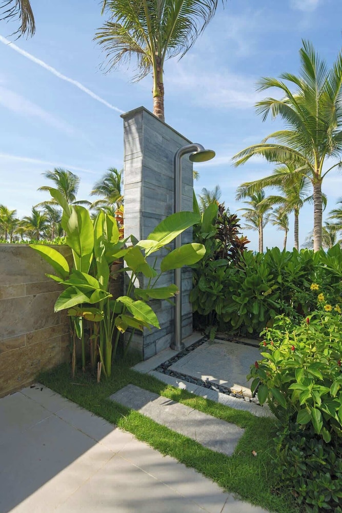 Elegant Retreat for Discerning Travelers