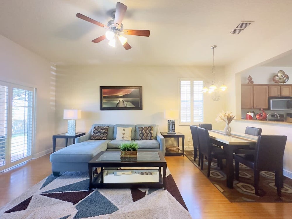 4Br Resort Home With Pool and Lazy River Sleeps 8