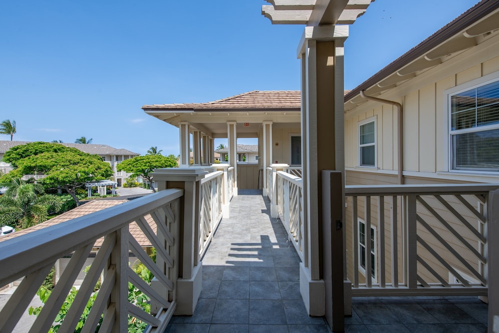 Tropical Top-floor Getaway - Fairway Villas G32 w/ Loft & Views