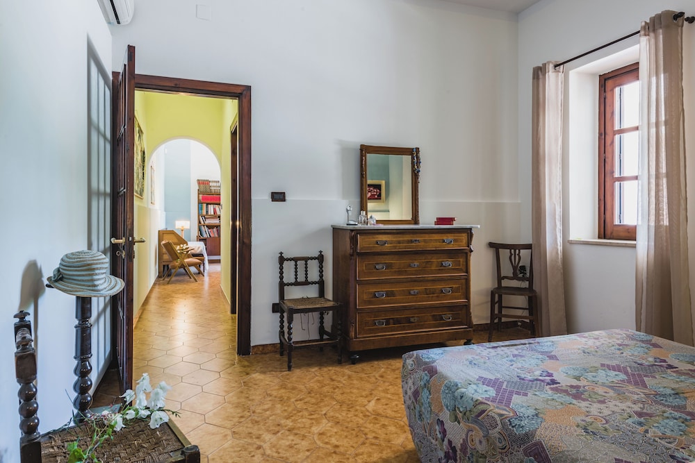 Galatea e Giardino delle Esperidi apartments with pool by Wonderful Italy
