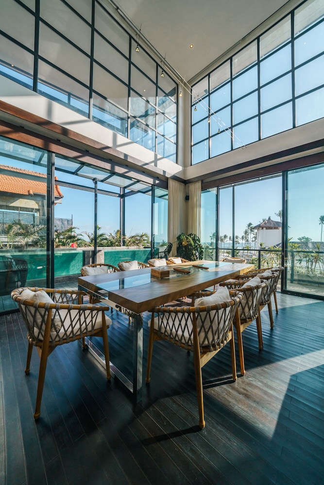 meeting & event spaces