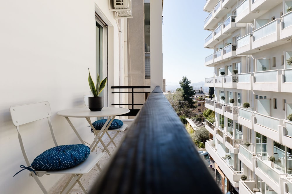 UPSTREET Desirable 1BD Apt in Kolonaki
