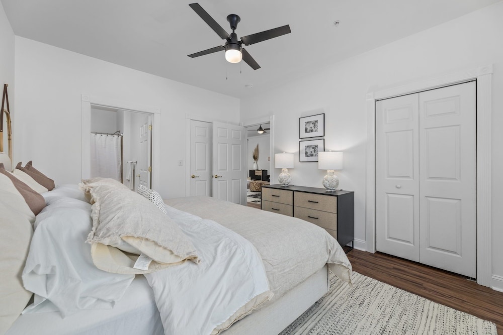 4855-101 Luster Leaf Circle 3 Bedroom Condo by Redawning view 3