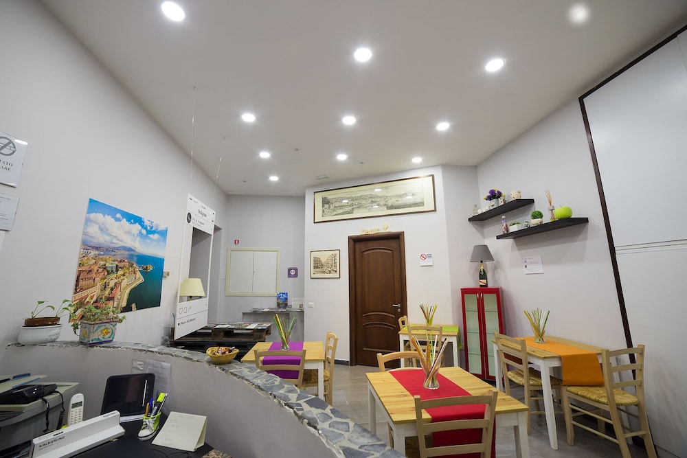 B&B Le 4 Stagioni Dante's Suites by ClaPa Group Dislocated Hospitality