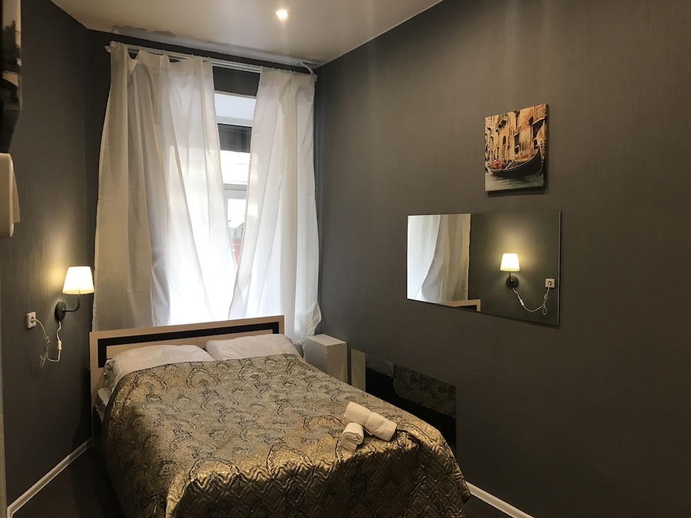 4ROOM