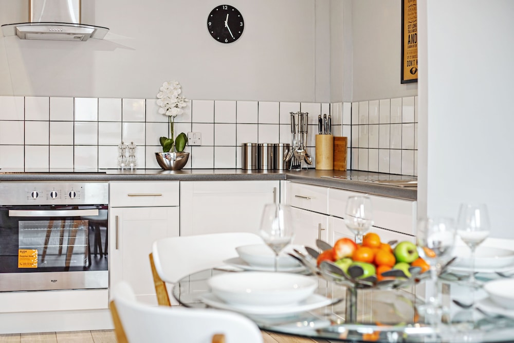 2 Bed Cozy Apartment near Regents Park with WiFi
