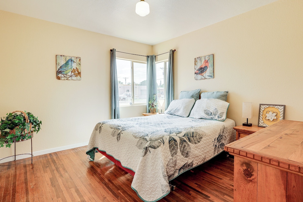 Las Cruces Home w/ Fenced Yard: Recently Remodeled