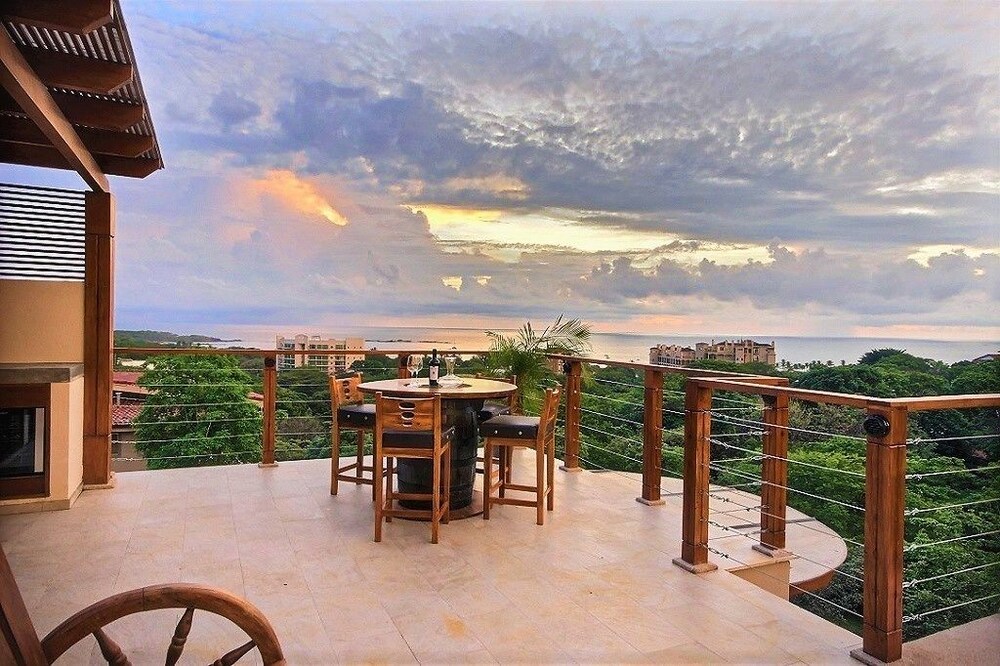 Villa Atardecer - 4 Br home