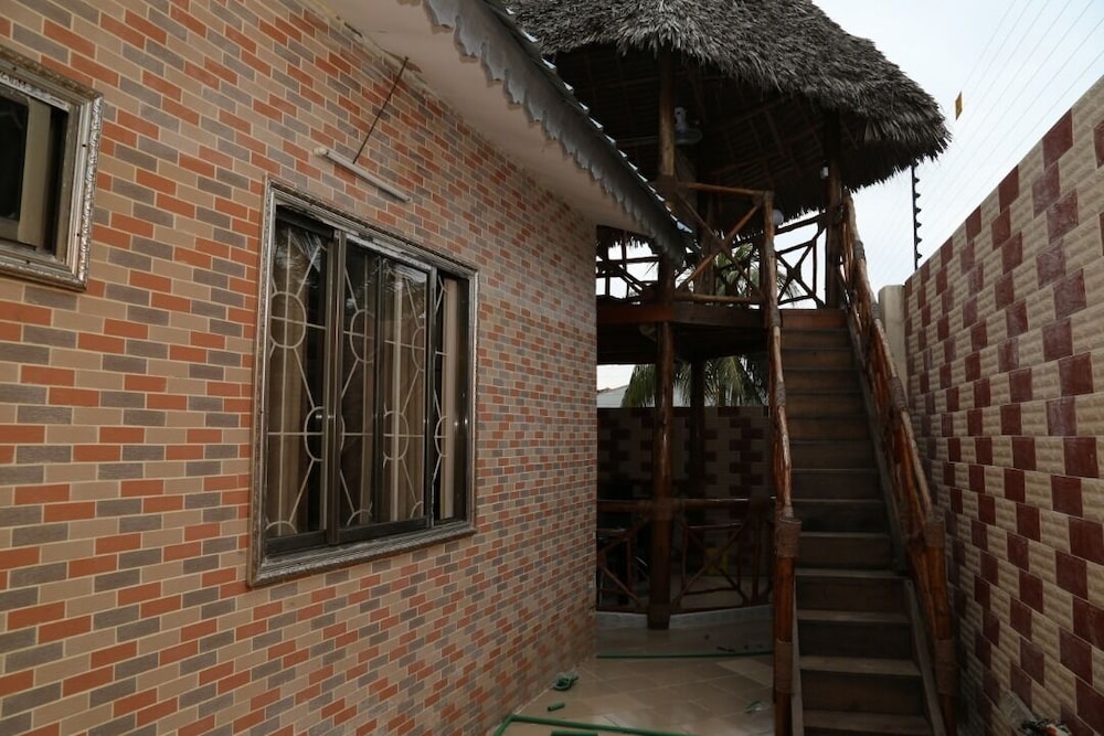 Dalma Lodge