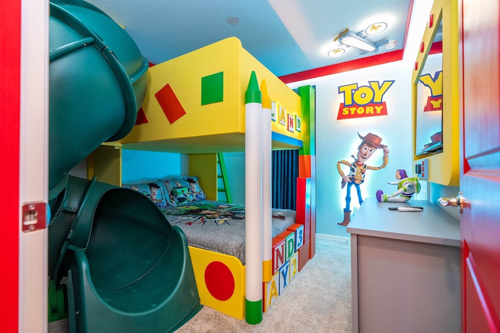 Upstay Family Fun 5BR Retreat w Pool Games Room