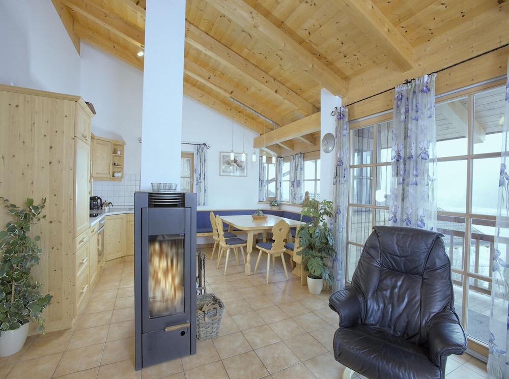 Chalet in Austria Near Ski Bus and Sauna