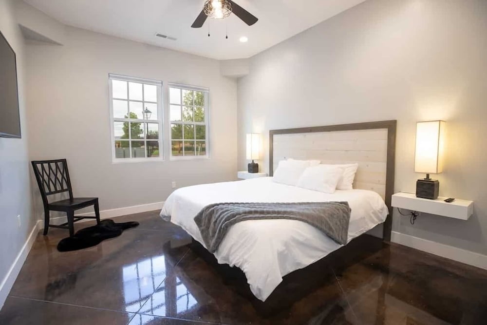 Twice Charmed 8 Bedroom Townhouse