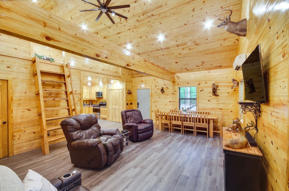 Crystal Springs Cabin, 4 Mi to Calling Panther! view 5