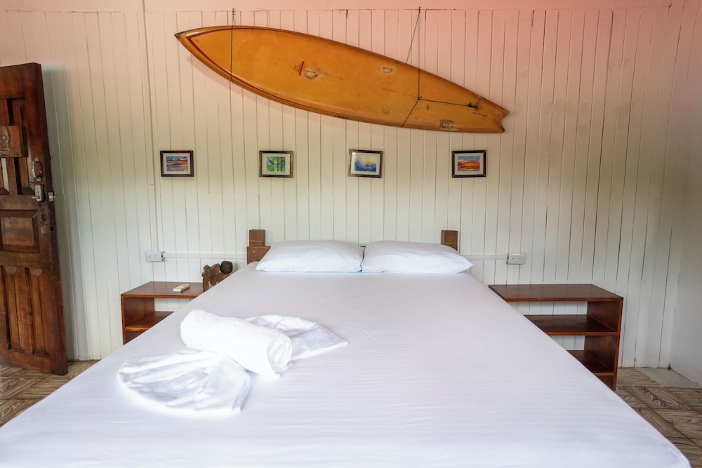 surfhouse pavones