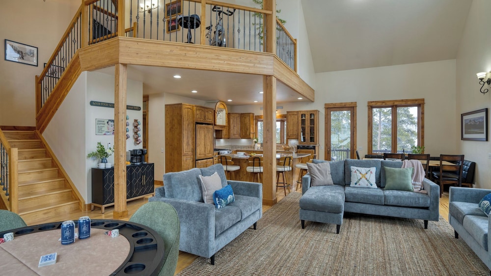 Skate Bowl, Hot Tub & Game Room Breckenridge Adventure Chalet by Avantstay