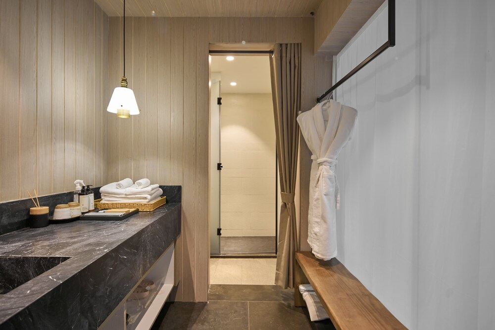 Miyue Shenzhen Tianlu Secret Wild Wizard Holiday Hotel