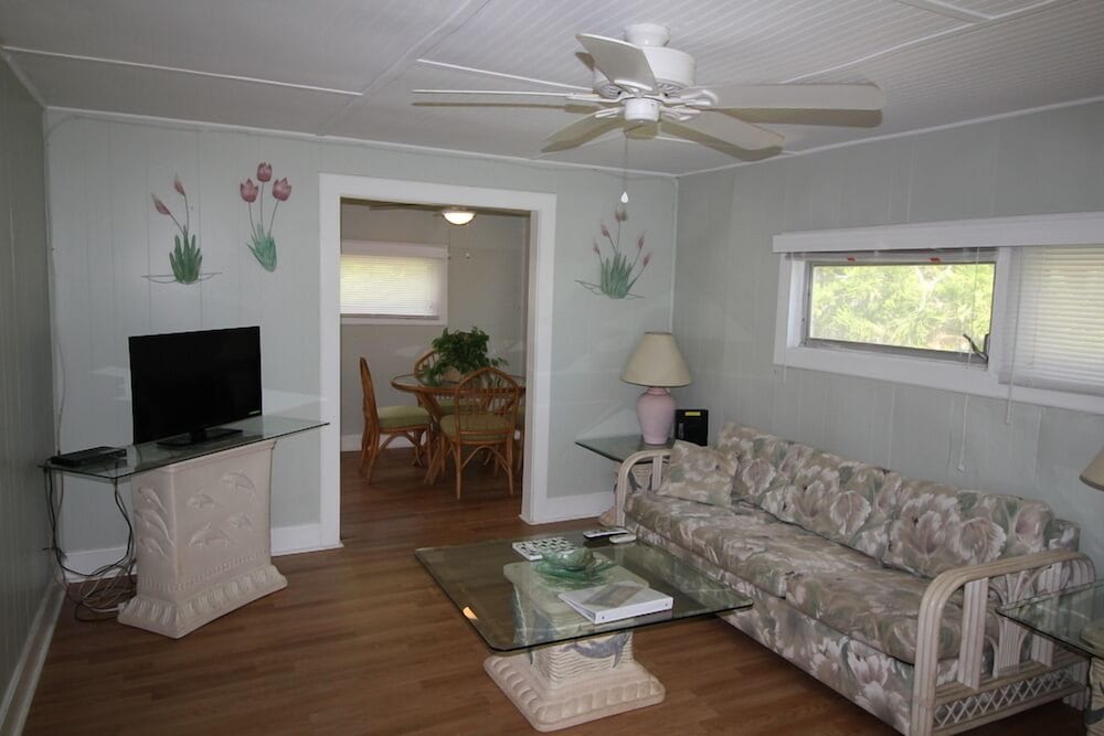 Indian River Lagoon Waterfront Cottages