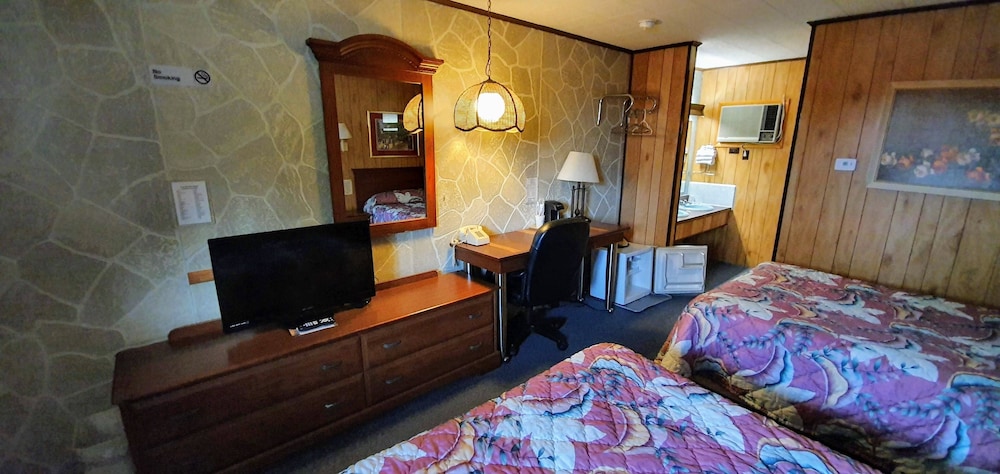 Red Ranch Motel