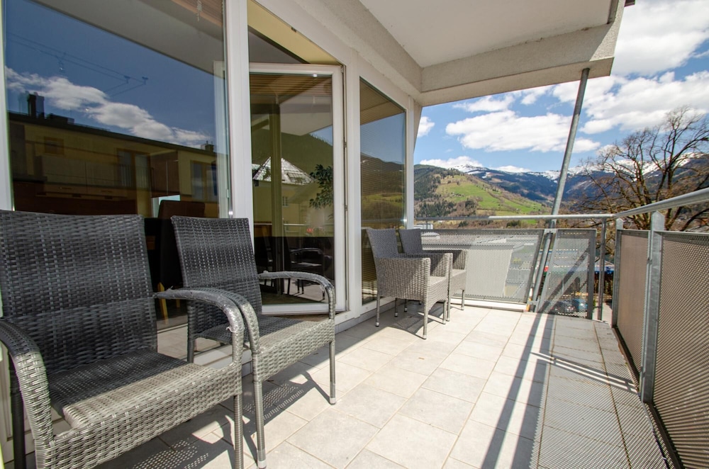 Penthouse A Zell am See With Lake View