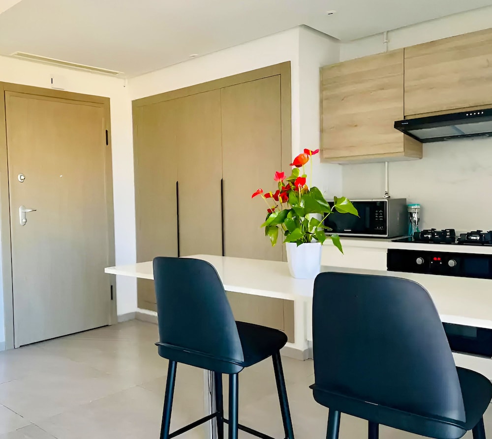 Journeyjoy Ii Luxury Apartment With Pool & Gym view 3