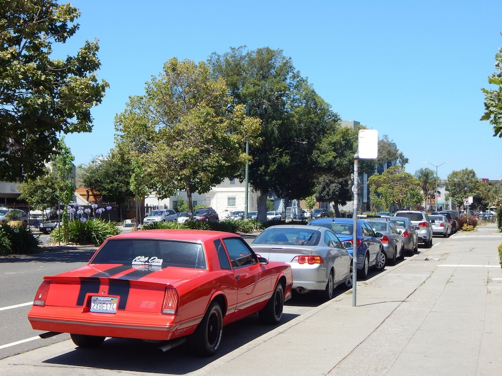 Oakland Vacations - M B Motor Inn - Property Image 3