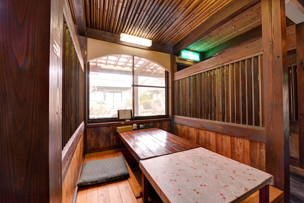 Mizuwake Minshuku Mura
