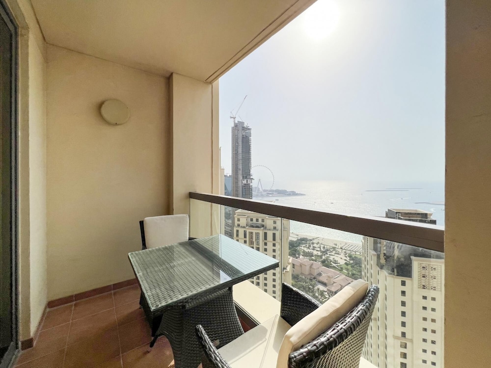 Stunning Marina Seaview Apartment 4 BR JBR
