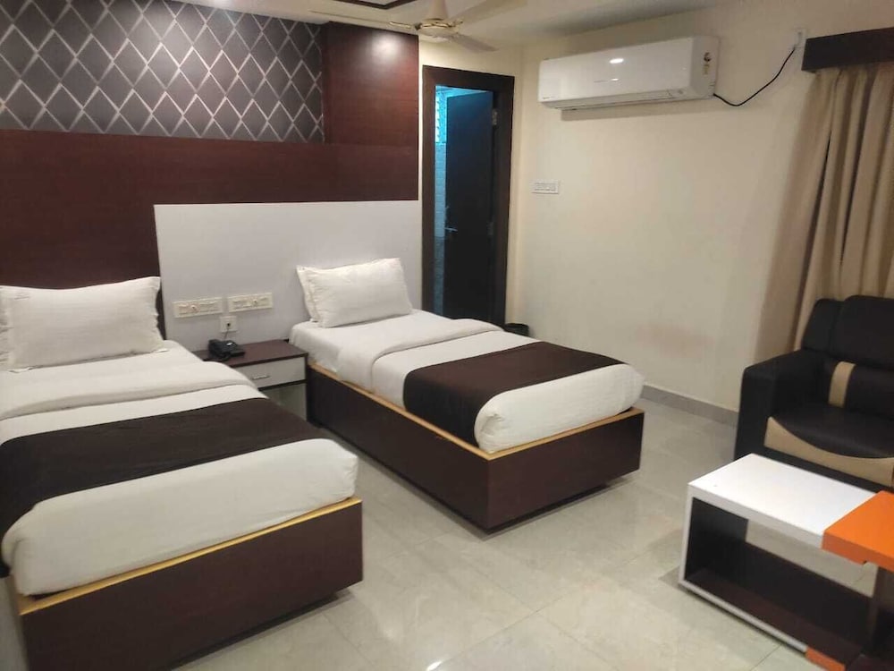 HOTEL NARMADA GRAND