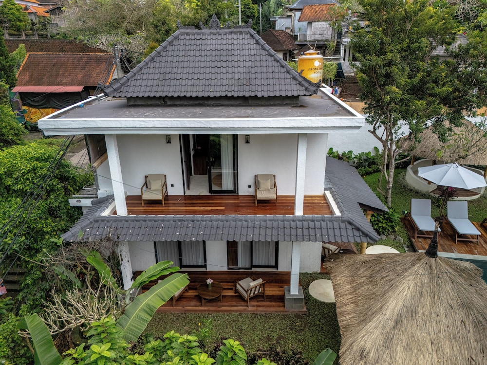 Sacred Jungle by EVDEkimi Ubud – Modern Villas and Apartments with Kitchens, Pools, & Personalized Concierge Service