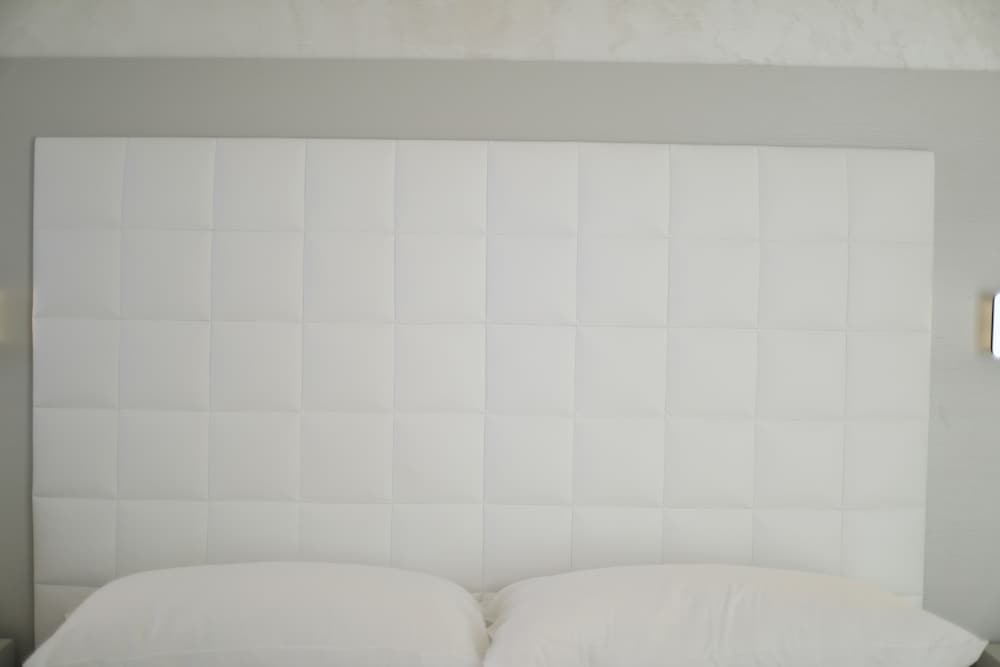 Riviera Luxury Rooms
