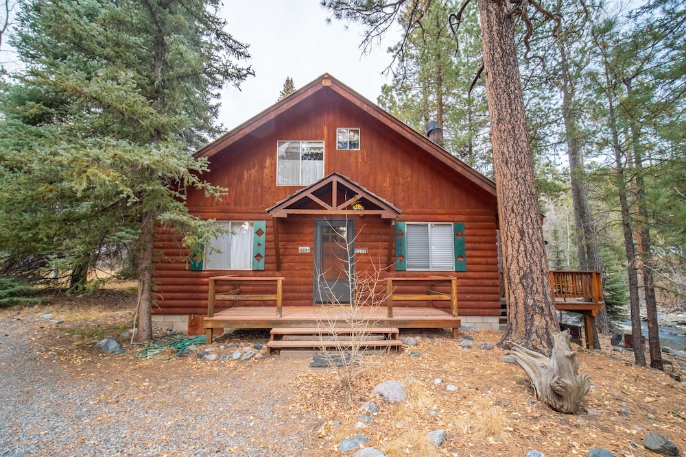Bear Paw Lodge