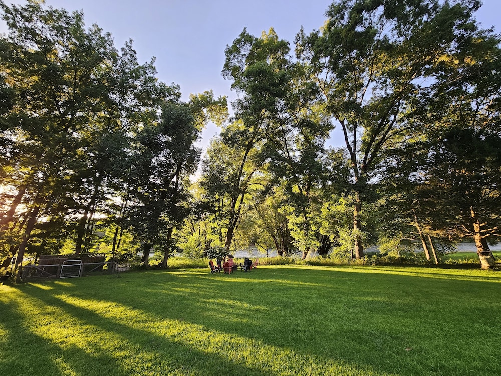 Pocono Dog-Friendly Home on River