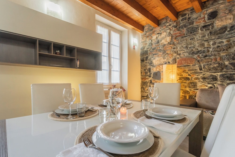 Domus in Como by Rent all Como