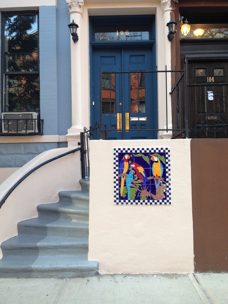 The Macaw Guesthouse