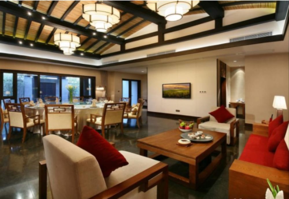 Elite Spring Villas