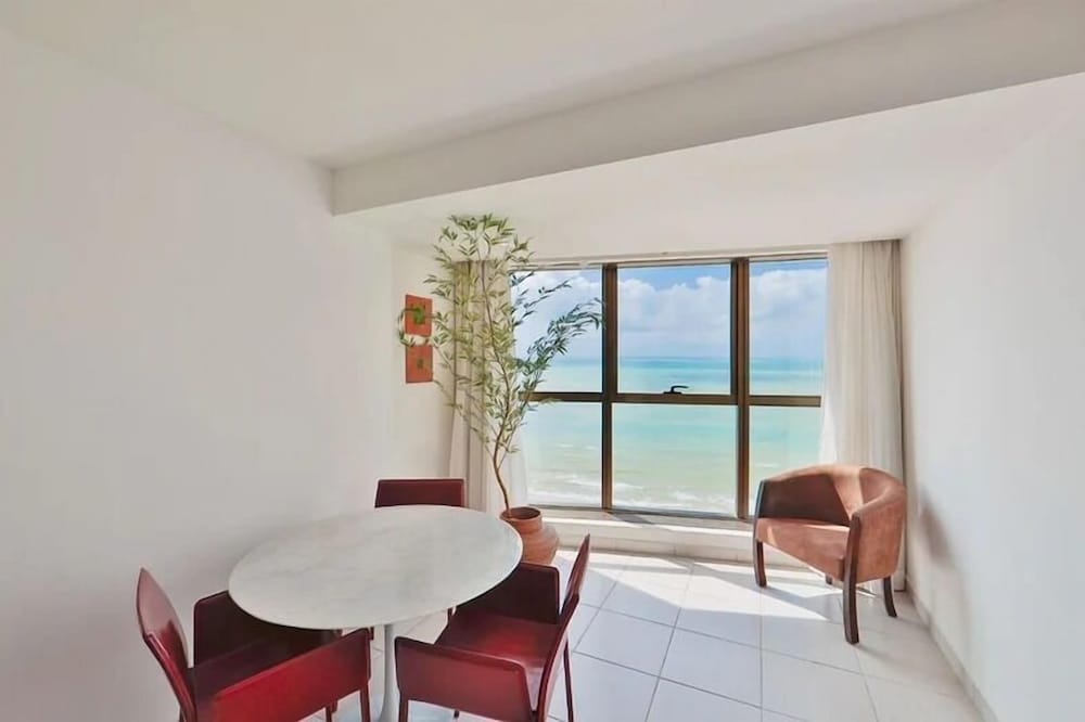 HY Beach Flats