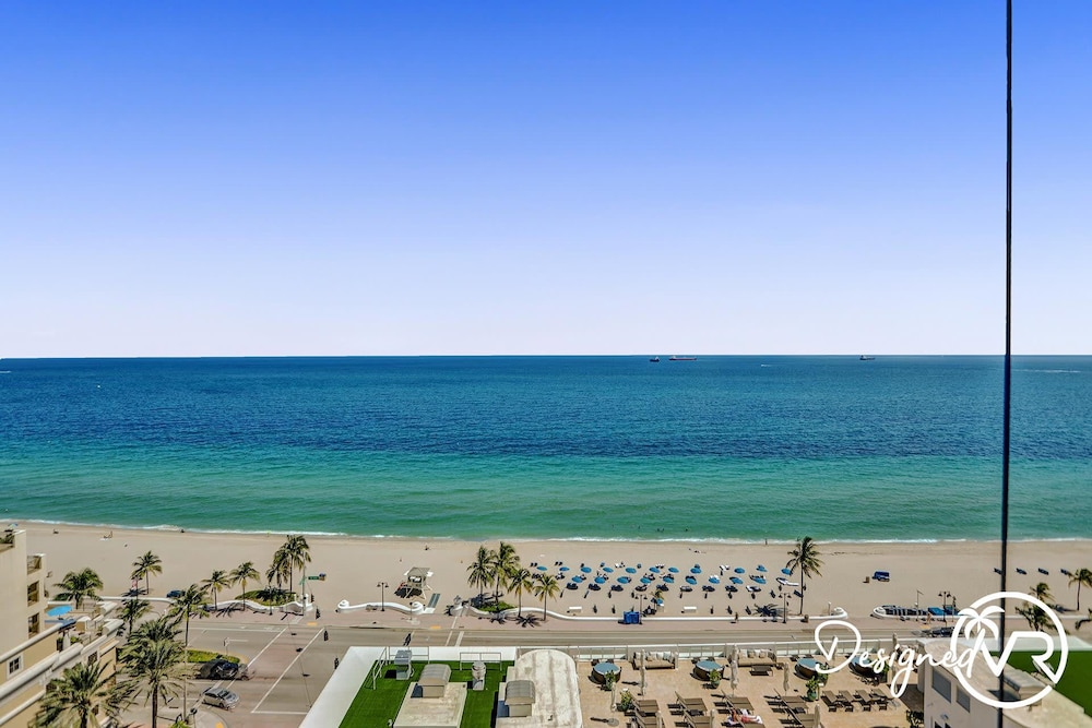 Stunning Beachfront Luxury- Your Perfect Getaway!