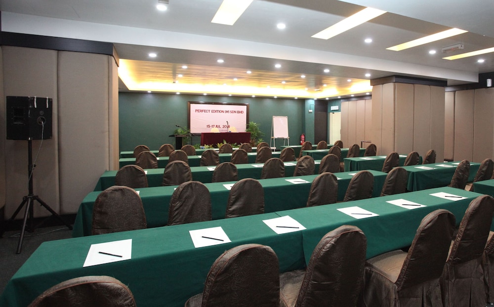 meeting & event spaces