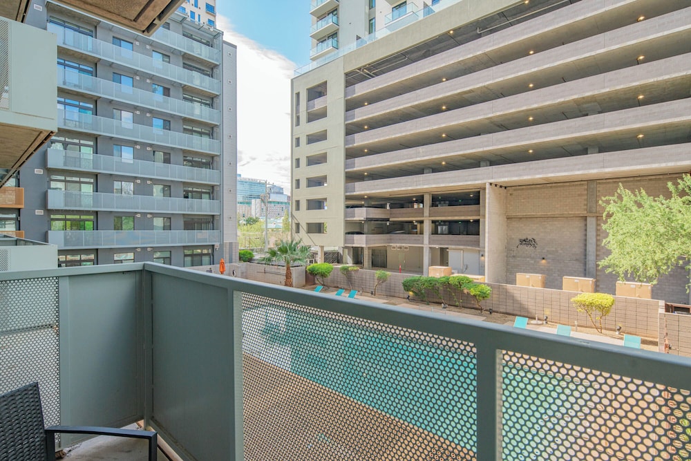 ROVE LIVING/KL - Roosevelt Point