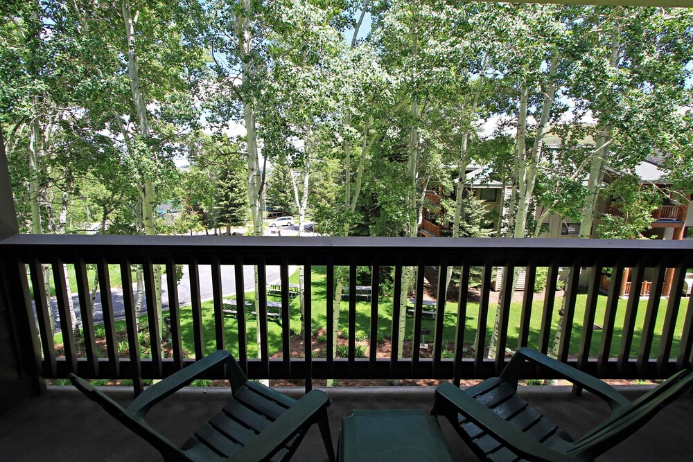 Park City Ski Resort - Snow Flower Vacation Homes