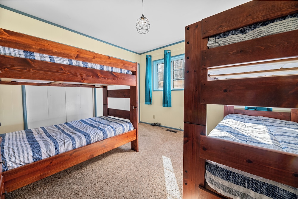 Wanderlust Lodge