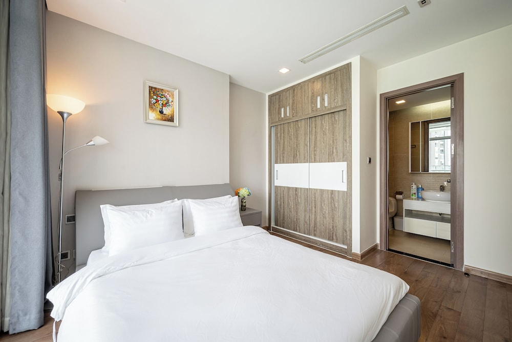 Vinhomes Central Park Apartment by Hava