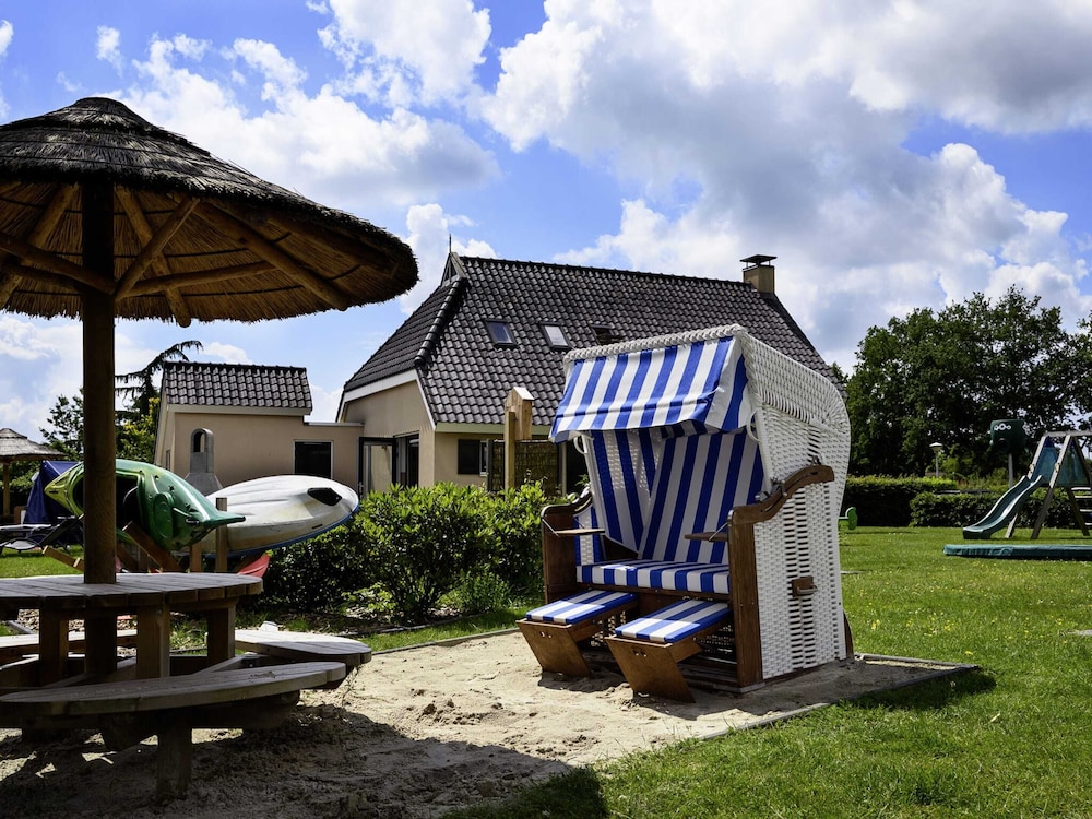 Family Home With Wellness and Tour Boat