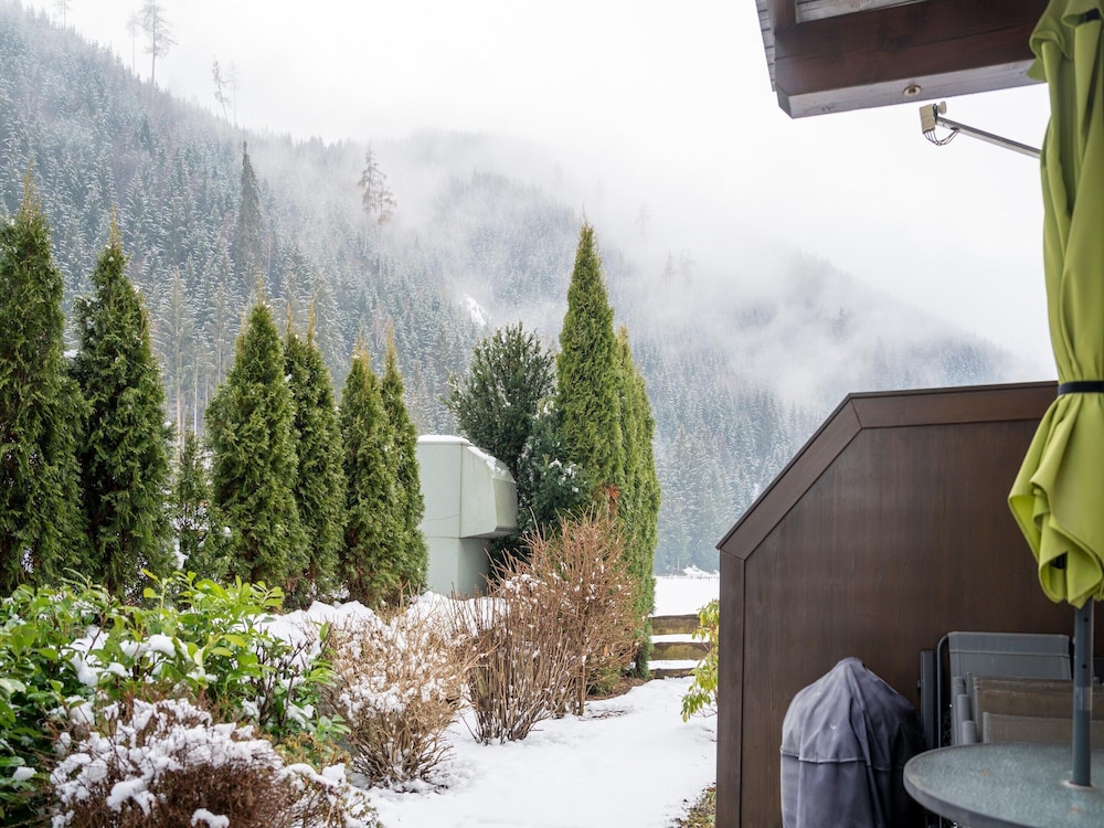 Garden Apartment Near Wildkogel Ski-lift