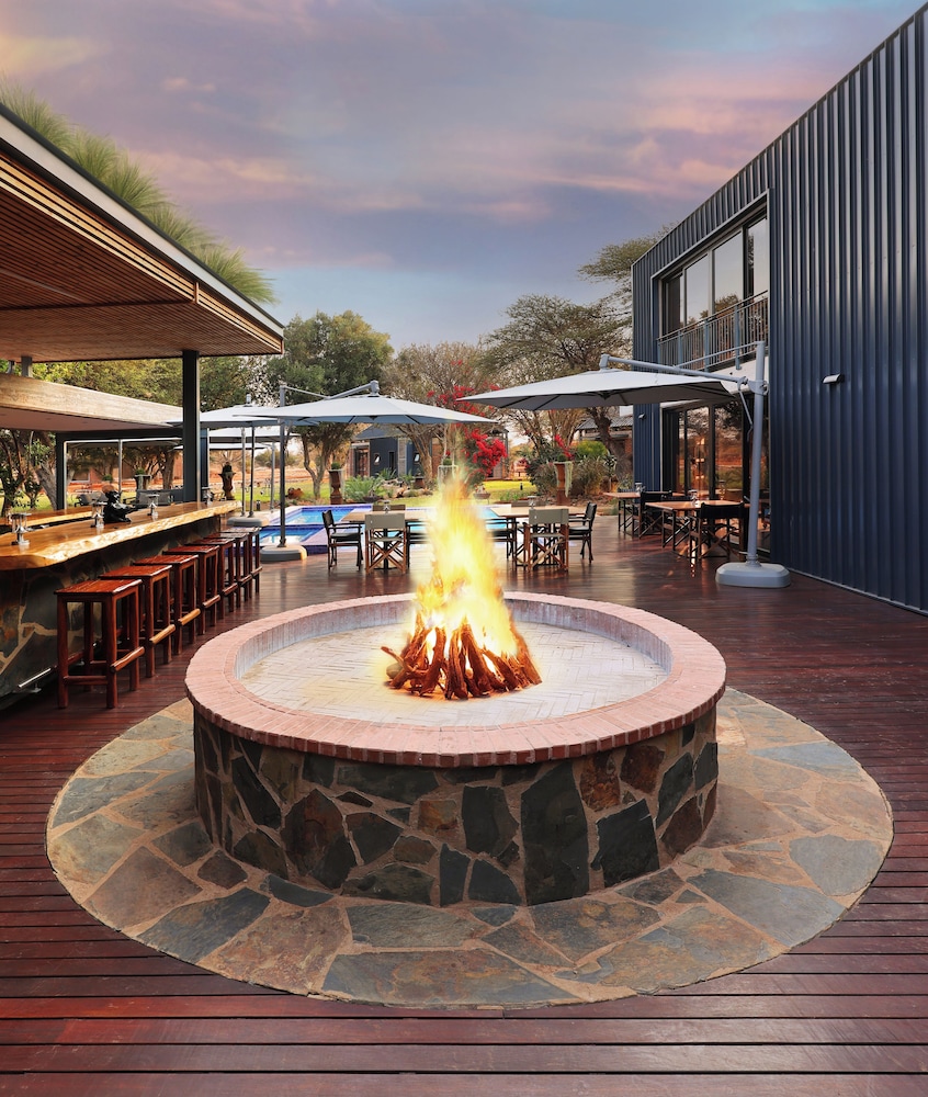 Naka Luxury Safari Lodge