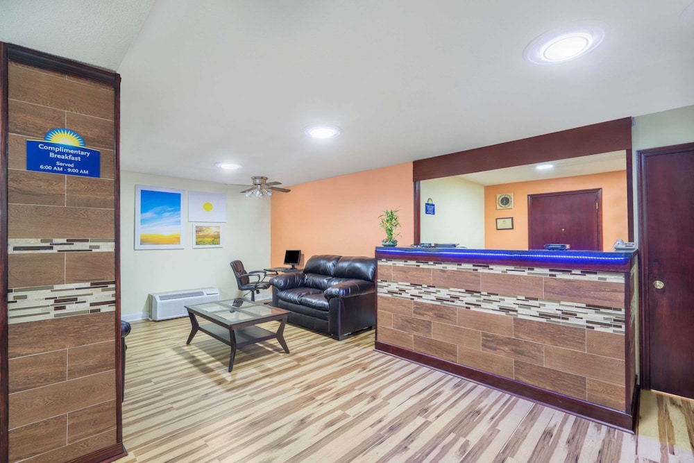 Days Inn by Wyndham Statesville view 2