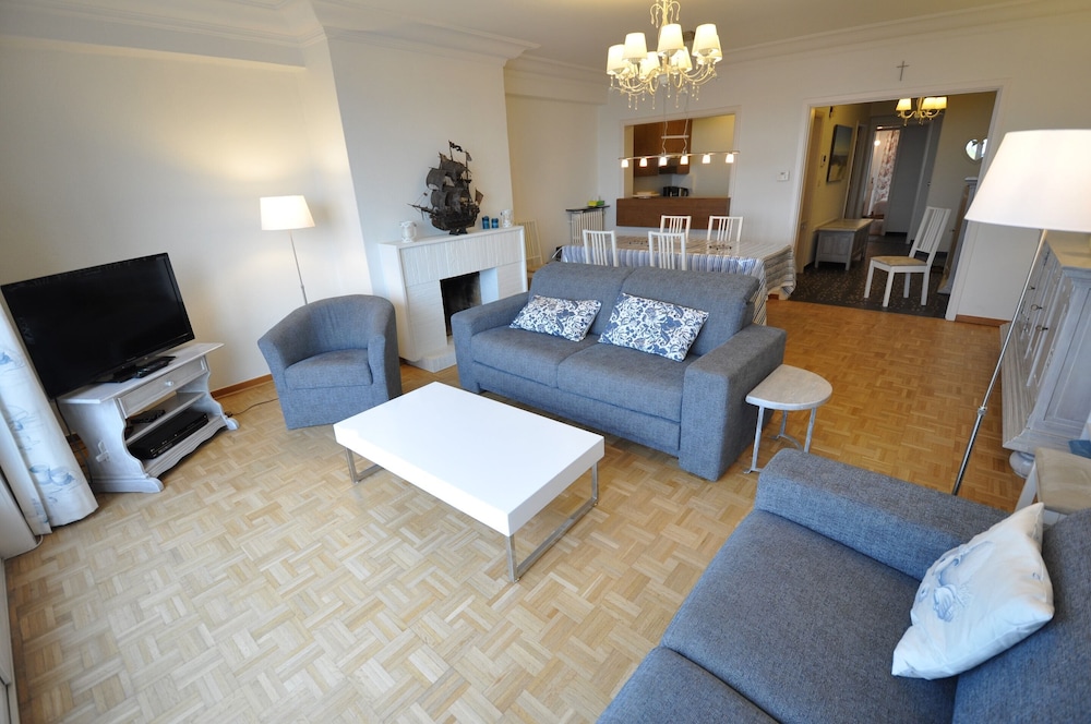 Apartment in Duinbergen Near Sandy Beach
