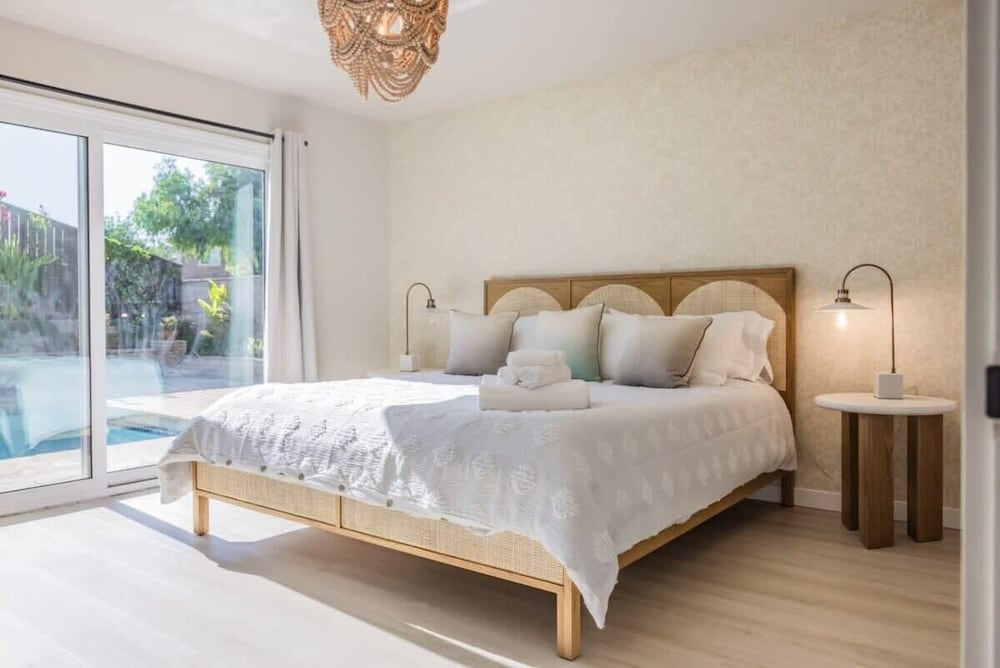 @ Marbella Lane - Vibrant & Chic Designer Home