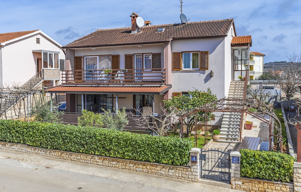 Spacious and Comfortable Apartment in Medulin, Croatia